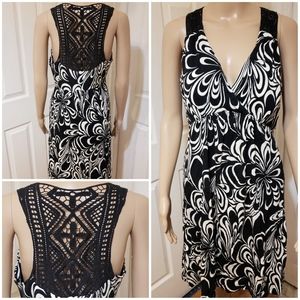 NEW! ELLE B&W Floral Lace Crochet Dress - M